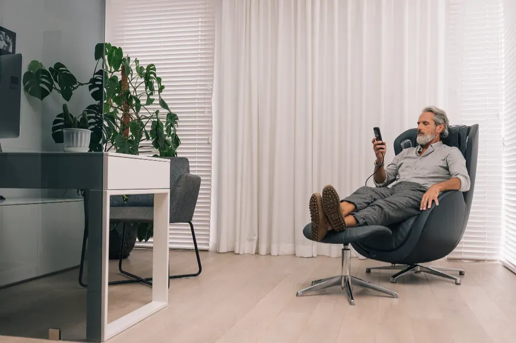 Home office i fotel masujący